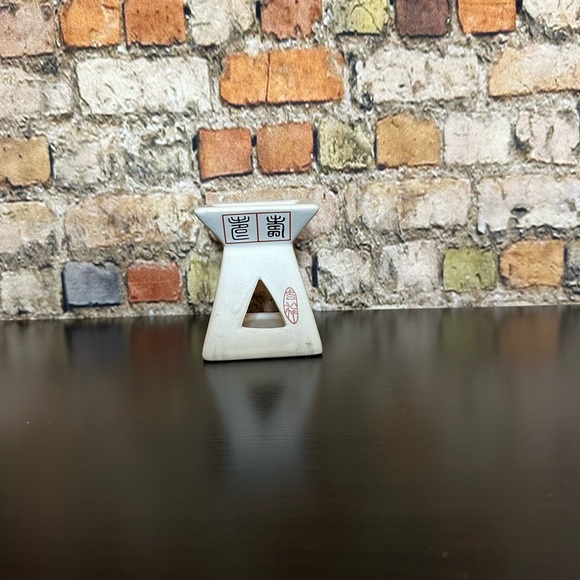Word Pyramid Oil Burner #1 - Picture 2 of 4